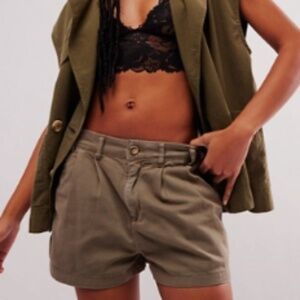 Billie Chino Shorts Brown Free People Size 4